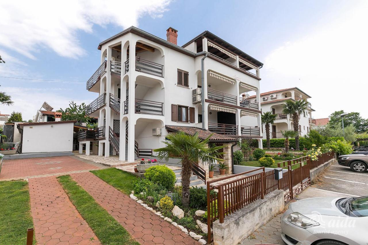Spada Premium Apartments Πόρετς Εξωτερικό φωτογραφία